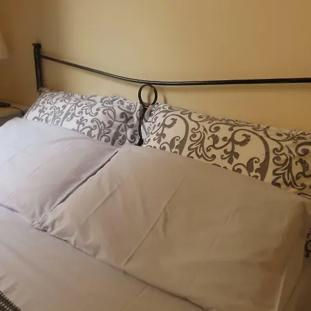 Il Volo Delle Rondini Apartment *