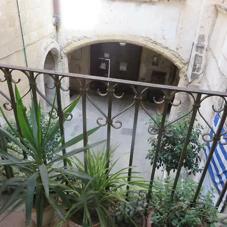 Il Volo Delle Rondini Λέτσε